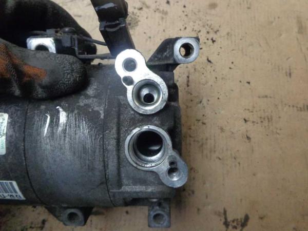 COMPRESSEUR DE CLIMATISATION HYUNDAI/KIA - Vue 2